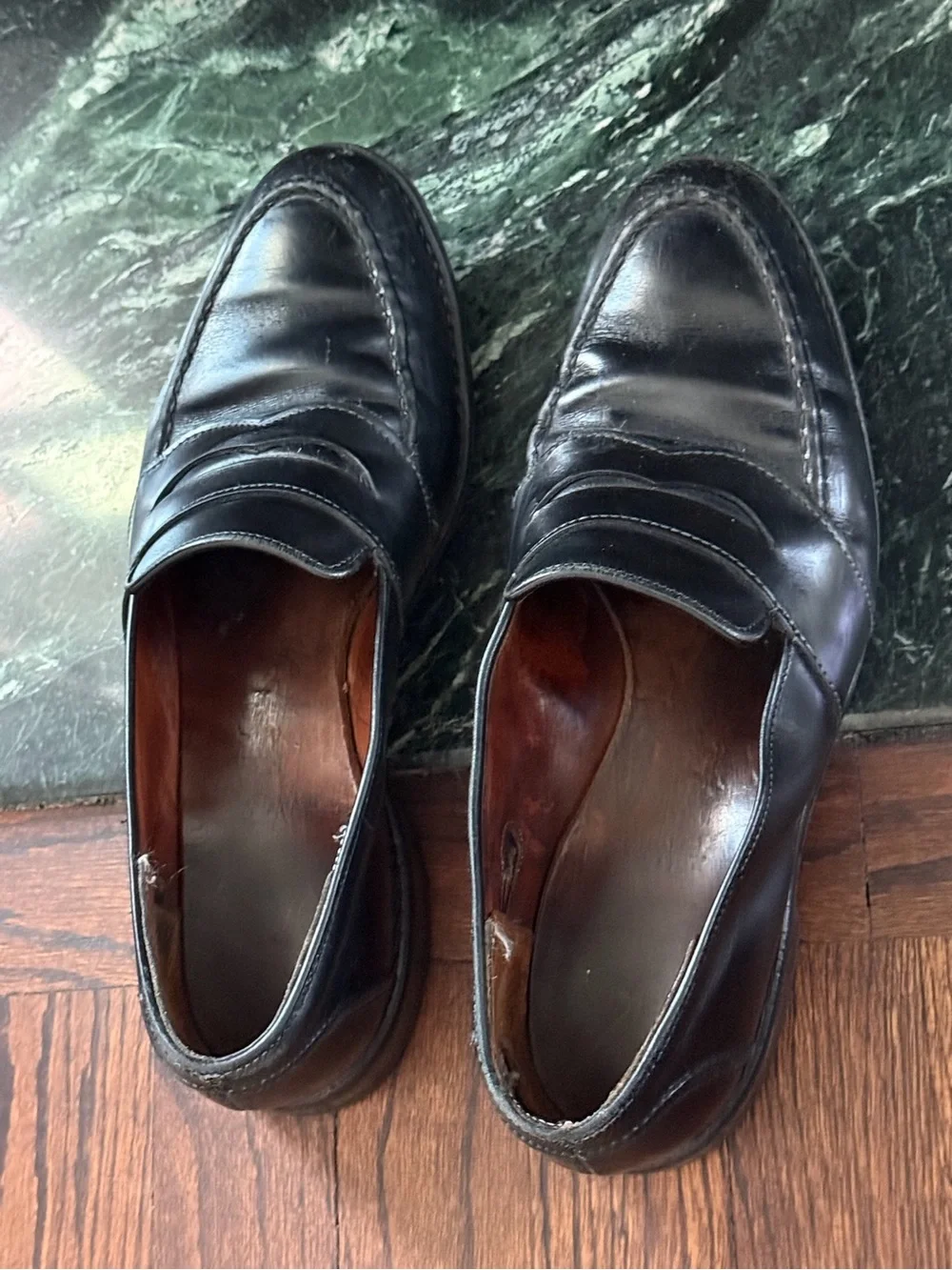 WEALTHY ALLEN EDMONDS Men's Black Leather Penny Loafers -